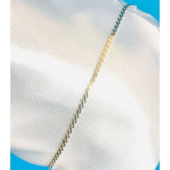 Lovely Dainty Italian Sterling 925 Silver Bracelet - Picture 3 of 8